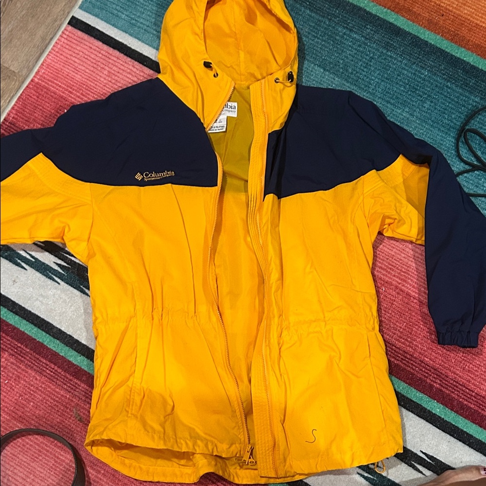 Columbia women’s vintage windbreaker